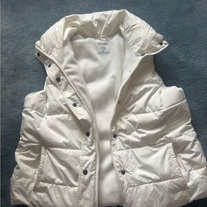 Old Navy Women's White Puffer Vest *stained item